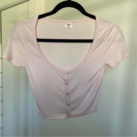 ARITZIA Sunday Best Holly Top T-shirt Baby Tee in Light Baby Pink • XS - Picture 1 of 9